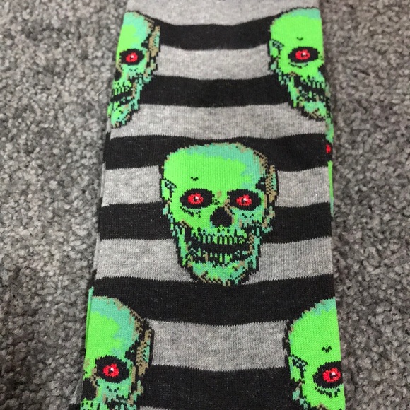 K. Bell Halloween striped socks with green skulls - Picture 2 of 6